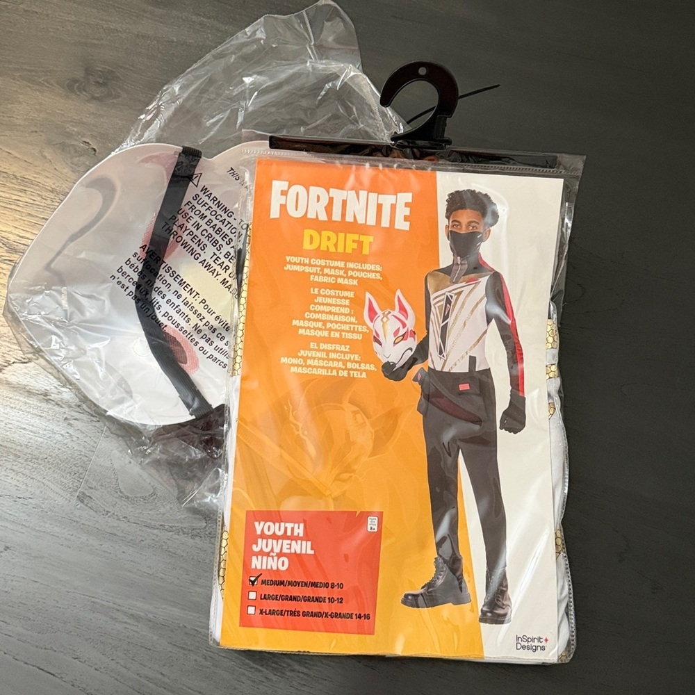 Brand new never worn 
Boys "Fortnite Drift" Halloween Costume
Youth Medium 8-10